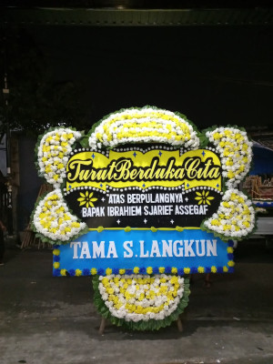 Papan Bunga Duka di Anggrung